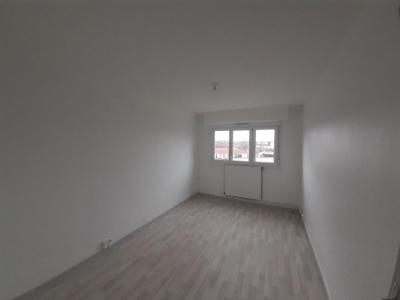 Louer Appartement 77 m2 Neufchateau