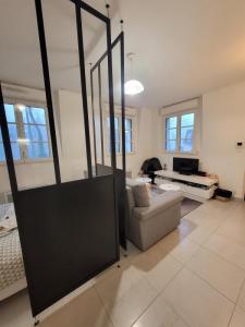 Louer Appartement Vineuil-saint-firmin 581 euros