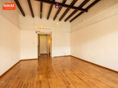 Louer Local commercial 40 m2 Saint-pierre