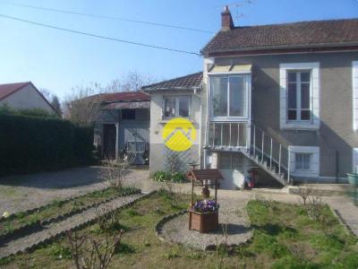 For sale Cosne-d'allier 3 rooms 45 m2 Allier (03430) photo 0