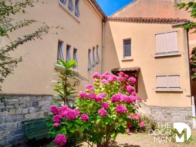 For sale Carcassonne 8 rooms 190 m2 Aude (11000) photo 0