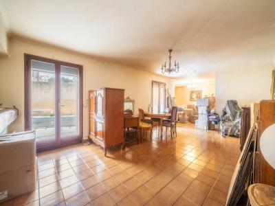 For sale Pezenas 7 rooms 142 m2 Herault (34120) photo 2