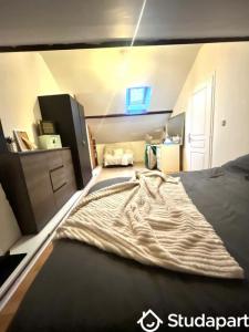 Louer Appartement 12 m2 Creteil