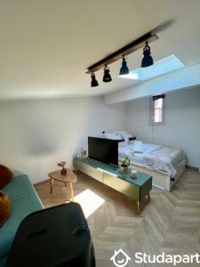 For rent Bordeaux 1 room 25 m2 Gironde (33000) photo 0