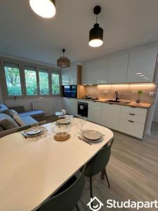 Louer Appartement 11 m2 Marseille-8eme-arrondissement