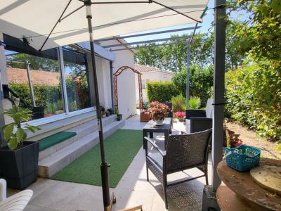 For sale 4 rooms 95 m2 Herault (34420) photo 1