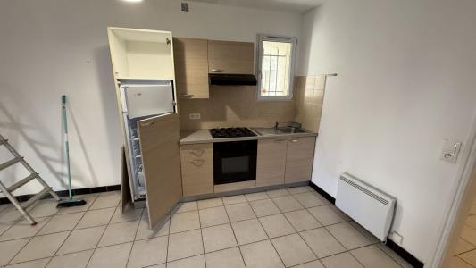 For sale 90 m2 Herault (34210) photo 2