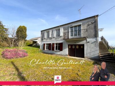 For sale Jeu-maloches 5 rooms 85 m2 Indre (36240) photo 0