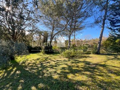 Acheter Terrain 1090 m2 Uzes