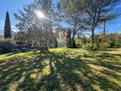 Acheter Terrain Uzes 395000 euros