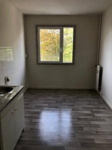 For rent Pont-sainte-marie 3 rooms 63 m2 Aube (10150) photo 2