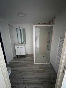 For rent Saint-julien-les-villas 1 room 35 m2 Aube (10800) photo 3