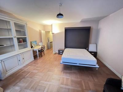 Louer Appartement Paris-7eme-arrondissement 1503 euros