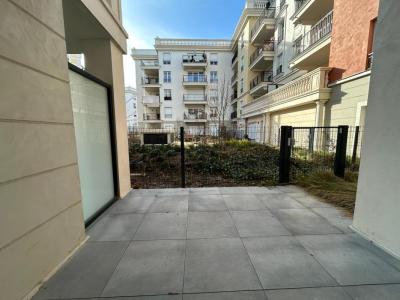 Louer Appartement 38 m2 Blanc-mesnil