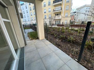 Louer Appartement 42 m2 Blanc-mesnil