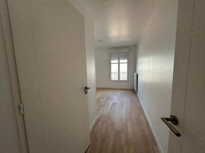 Louer Appartement 90 m2 Blanc-mesnil