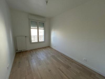 Louer Appartement 59 m2 Blanc-mesnil