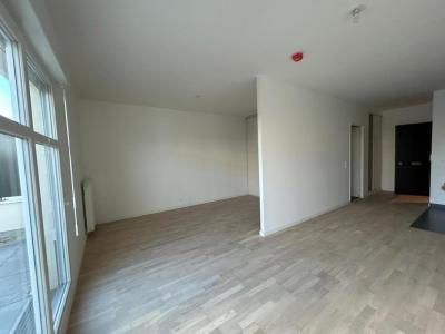 Louer Appartement 42 m2 Blanc-mesnil