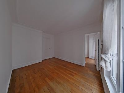 Louer Appartement 33 m2 Paris-18eme-arrondissement