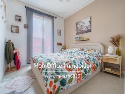 Acheter Appartement 75 m2 Saint-cyr-sur-mer