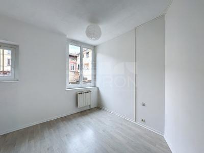 Louer Appartement Lyon-7eme-arrondissement 1000 euros