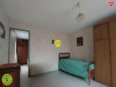 For sale Montmarault 3 rooms 58 m2 Allier (03390) photo 3