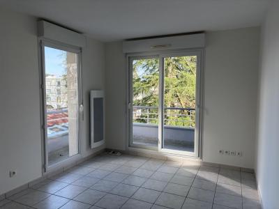 Louer Appartement 42 m2 Nantes