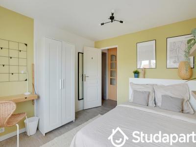 Louer Appartement 10 m2 Clamart