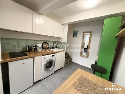 Louer Appartement Marseille-6eme-arrondissement 830 euros