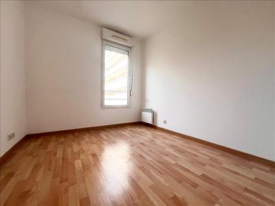 Louer Appartement Courdimanche 1400 euros