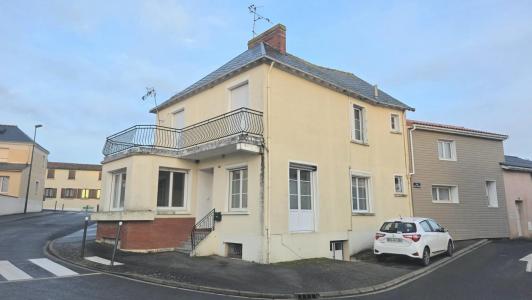 For sale Saint-georges-des-gardes 8 rooms 143 m2 Maine et loire (49120) photo 0