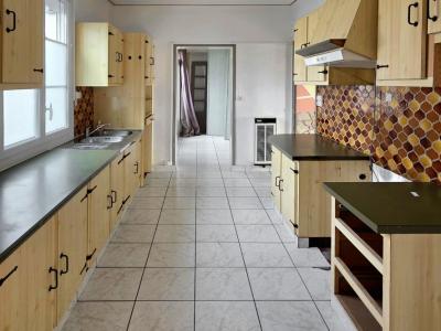 Acheter Maison Saint-georges-des-gardes 112100 euros