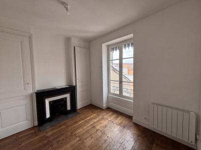 For rent Villeurbanne 1 room 31 m2 Rhone (69100) photo 0