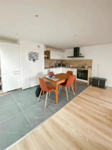 For sale Valenciennes 3 rooms 87 m2 Nord (59300) photo 2