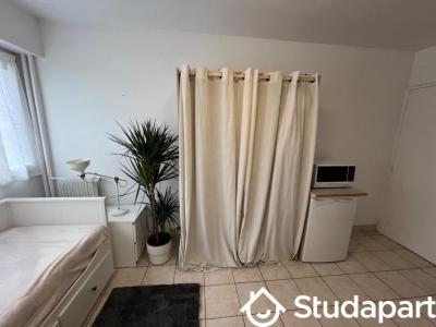 For rent Paris-20eme-arrondissement 1 room 15 m2 Paris (75020) photo 3