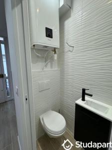 For rent Paris-13eme-arrondissement 2 rooms 15 m2 Paris (75013) photo 3