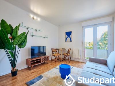 Louer Appartement 25 m2 Nimes