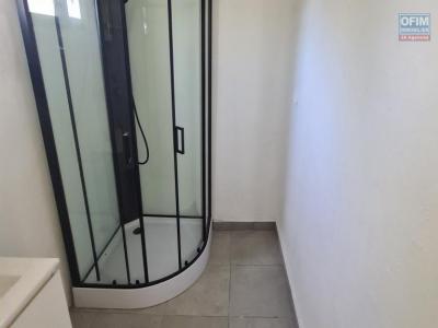 Louer Maison 78 m2 Saint-benoit