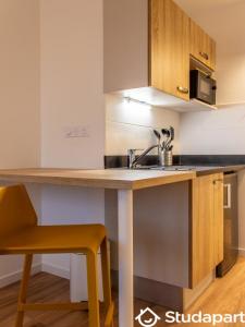 For rent Roche-sur-yon 1 room 20 m2 Vendee (85000) photo 4