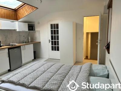 Louer Appartement 23 m2 Massy