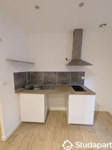 For rent Nimes 2 rooms 25 m2 Gard (30000) photo 0