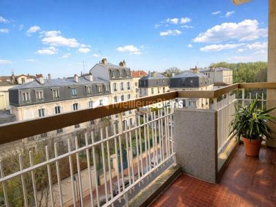 Louer Appartement Charenton-le-pont 2350 euros