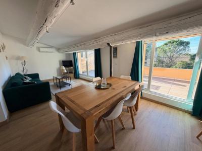 Louer Appartement 65 m2 Beaurecueil