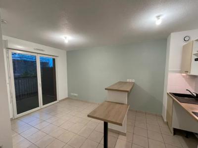 For rent Saint-seurin-sur-l'isle 2 rooms 36 m2 Gironde (33660) photo 0