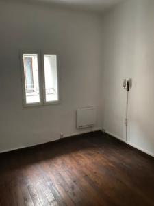 For rent Noves 55 m2 Bouches du Rhone (13550) photo 0