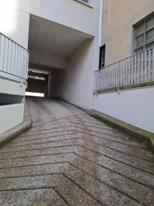 Louer Parking Lyon-7eme-arrondissement Rhone