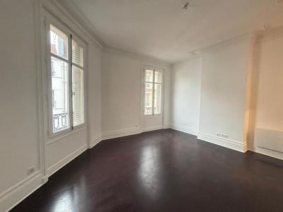 Louer Appartement 61 m2 Paris-2eme-arrondissement