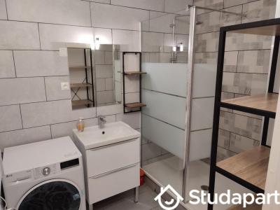 For rent Angers 1 room 10 m2 Maine et loire (49100) photo 3