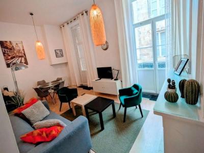 For rent Bordeaux 2 rooms 46 m2 Gironde (33000) photo 0