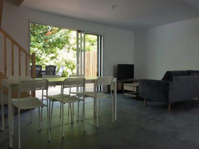 Louer Maison 100 m2 Ares